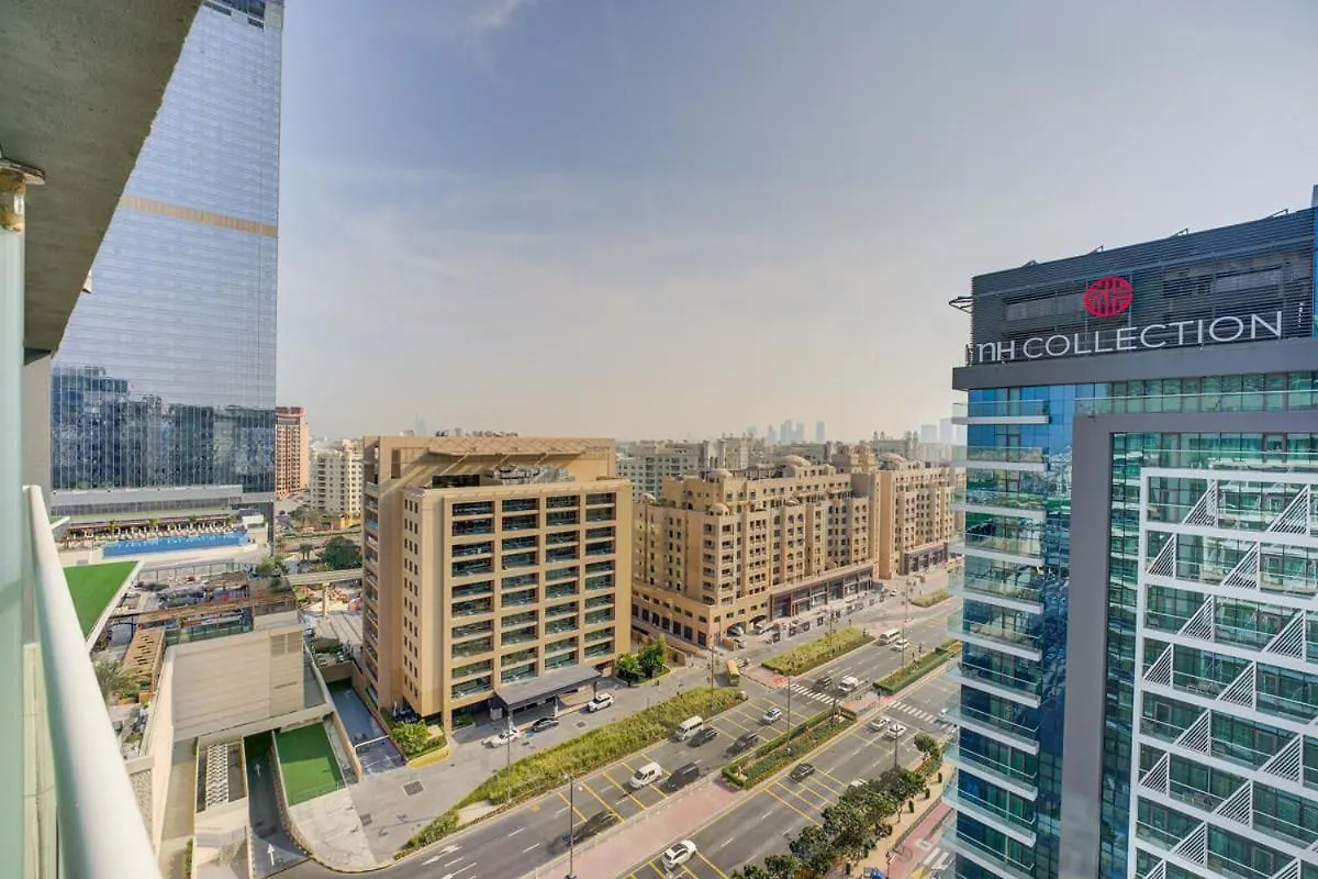 Seven Palm 1 Bed With Rooftop Infinity Pool Dubai United Arab Emirates