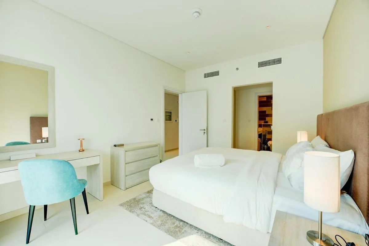 Apartment Seven Palm 1 Bed With Rooftop Infinity Pool Dubai